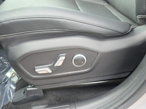 Used 2025 Hyundai Santa Fe SEL FWD image 22