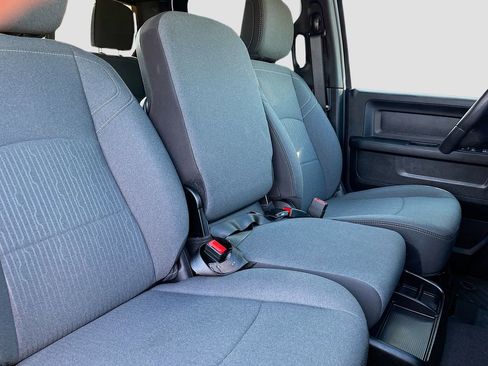 Used 2024 RAM 3500 Tradesman w/ Chrome Appearance Group image 34