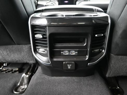 Used 2021 RAM 2500 Laramie w/ Night Edition AWD/4WD image 15