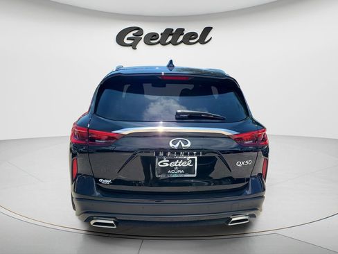 Used 2021 INFINITI QX50 Luxe w/ Appearance Package FWD image 6