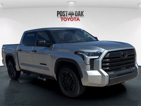 Used 2022 Toyota Tundra SR5 image 1