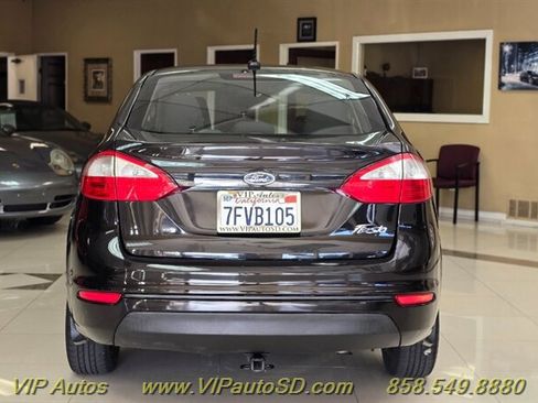 Used 2018 Ford Focus SE image 7