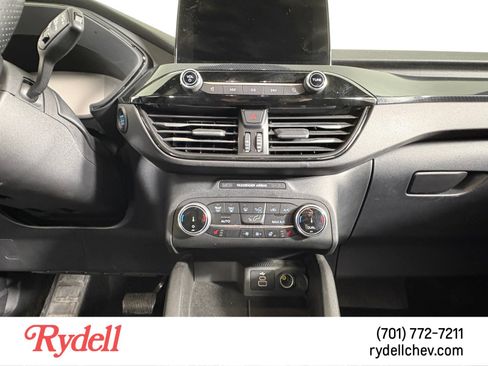 Used 2025 Ford Escape ST-Line Select image 15