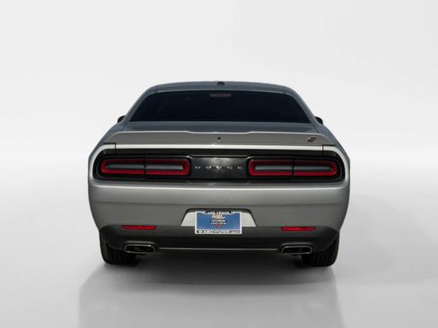 Used 2021 Dodge Challenger SXT image 10
