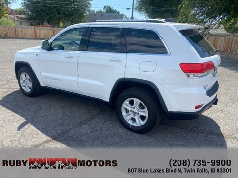 Used 2016 Jeep Grand Cherokee Laredo w/ Quick Order Package 23E AWD/4WD image 5