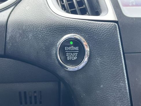 Used 2019 Ford Edge SEL w/ Equipment Group 201A FWD image 13