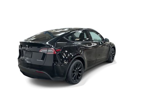 Certified 2023 Tesla Model Y Long Range AWD/4WD image 6