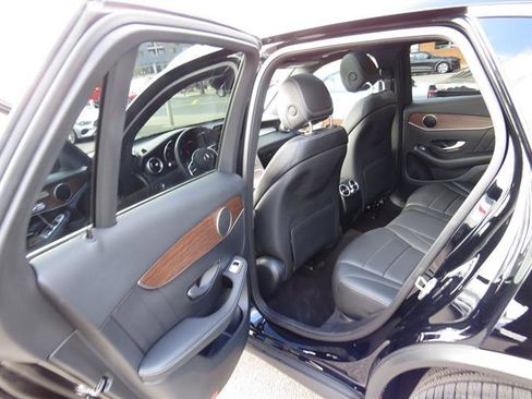 Certified 2021 Mercedes-Benz GLC 300 GLC 300 4MATIC w/ AMG Line image 21