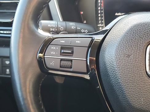 Used 2023 Honda Pilot Elite image 17