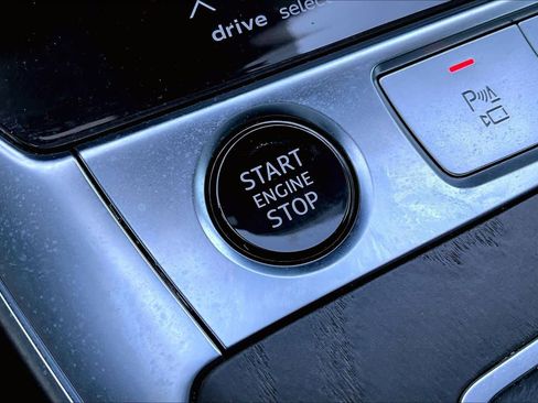 Used 2021 Audi A7 e Prestige w/ Prestige Package image 31