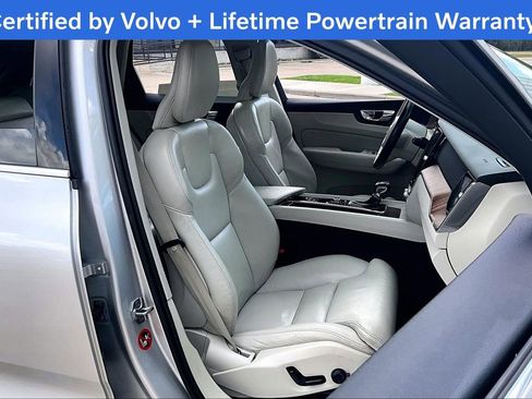 Used 2019 Volvo XC60 T5 Momentum w/ Advanced Package FWD image 2