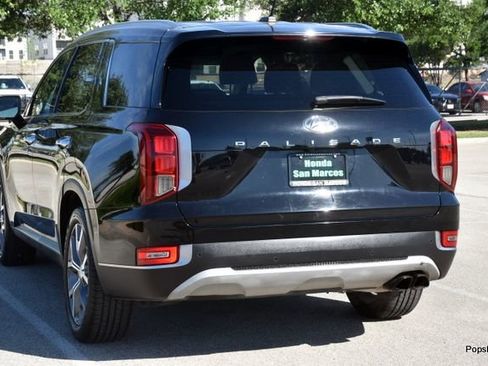 Used 2022 Hyundai Palisade SEL w/ Convenience Package image 4