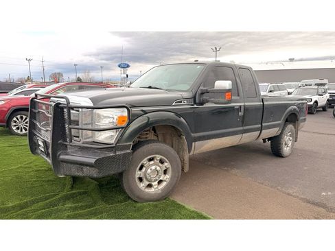Used 2012 Ford F350 XLT w/ XTR Pkg image 2
