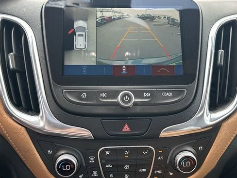 Certified 2018 Chevrolet Equinox Premier FWD image 15