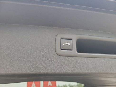 New 2026 Toyota Highlander XLE AWD/4WD image 39