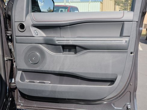 Certified 2024 Ford Expedition Limited image 39