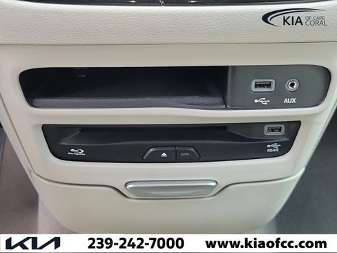 Used 2020 Chrysler Pacifica Touring-L Plus FWD image 29