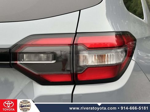 Used 2024 Honda Pilot TrailSport image 13