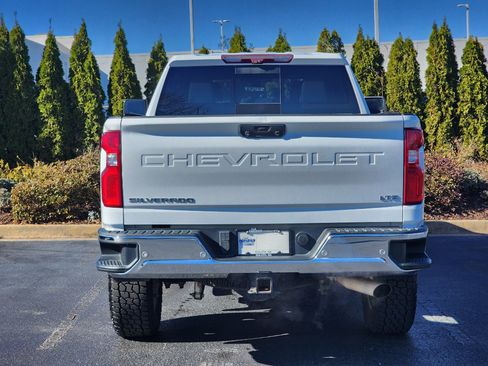 Used 2020 Chevrolet Silverado 3500 LTZ w/ LTZ Premium Package image 9
