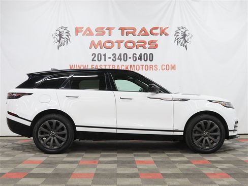 Used 2018 Land Rover Range Rover Velar R-Dynamic SE AWD/4WD image 4