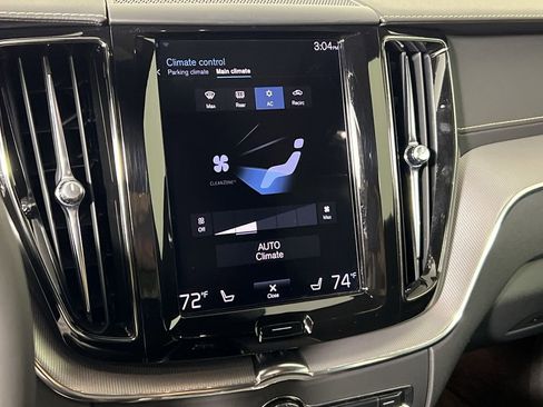 Used 2021 Volvo XC60 T8 R-Design w/ Protection Package Premier image 16