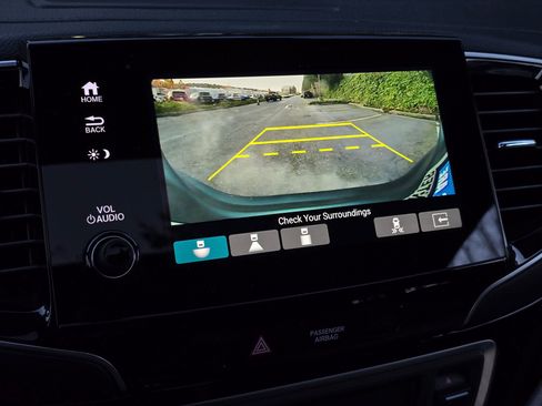 Used 2019 Honda Pilot Touring image 34