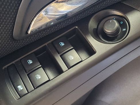 Used 2014 Chevrolet Cruze LT image 27