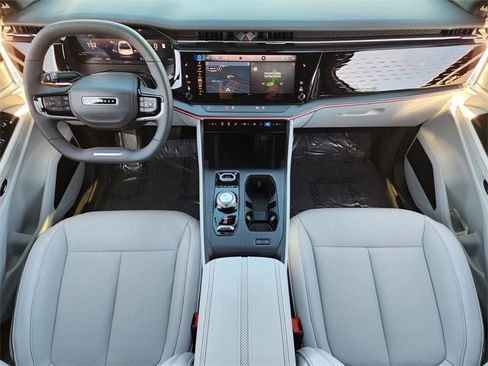 Used 2025 Jeep Wagoneer S Limited image 25