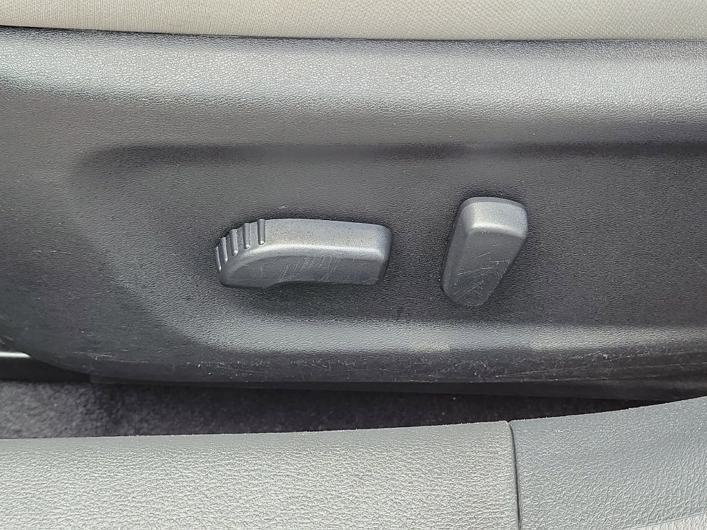 Used 2025 Nissan Altima 2.5 SV FWD image 17
