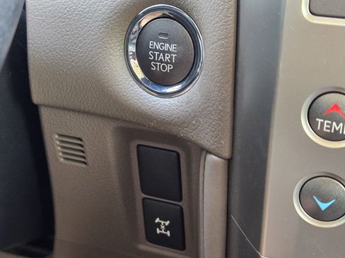 Used 2015 Lexus GX 460 w/ Premium Package AWD/4WD image 29
