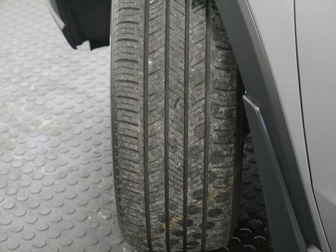 Used 2023 Honda HR-V LX image 16