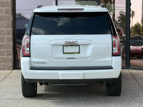 Used 2017 GMC Yukon SLT w/ Premium Edition AWD/4WD image 9