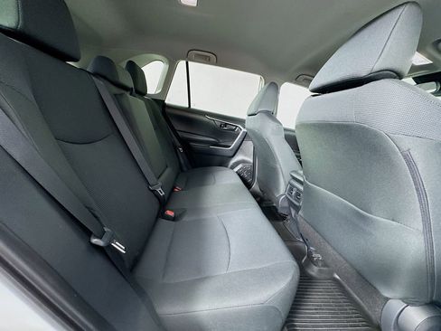 Used 2025 Toyota RAV4 LE image 32