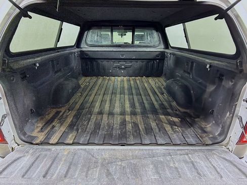 Used 2017 Chevrolet Silverado 1500 LTZ Z71 w/ LTZ Plus Package AWD/4WD image 23