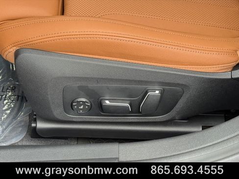 Used 2026 BMW M440i RWD image 13