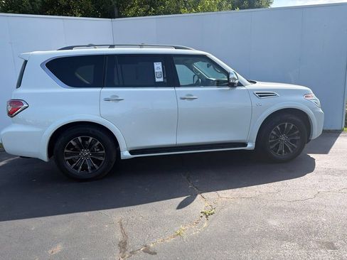Used 2019 Nissan Armada Platinum w/ Interior Lighting Package AWD/4WD image 3