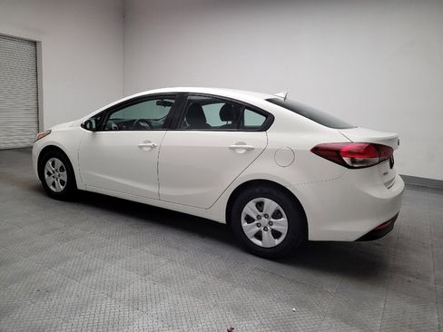 Used 2018 Kia Forte LX FWD image 3