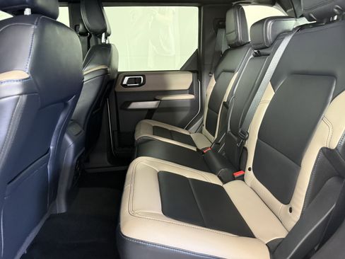 Certified 2022 Ford Bronco Wildtrak image 15