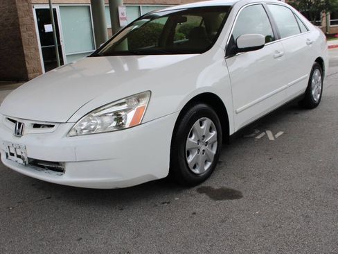 Used 2004 Honda Accord LX image 1