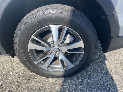 Used 2018 Toyota RAV4 XLE image 50