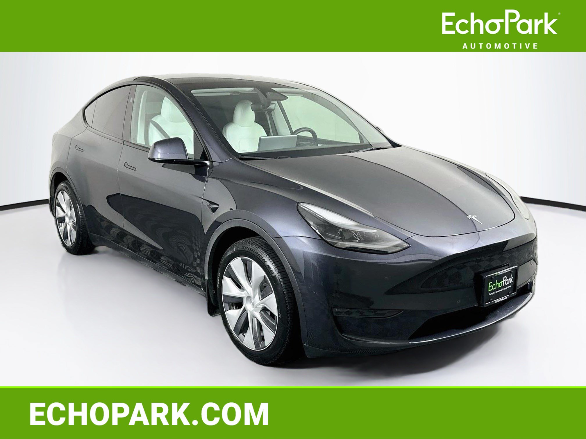 Used 2024 Tesla Model Y Long Range AWD/4WD image 1