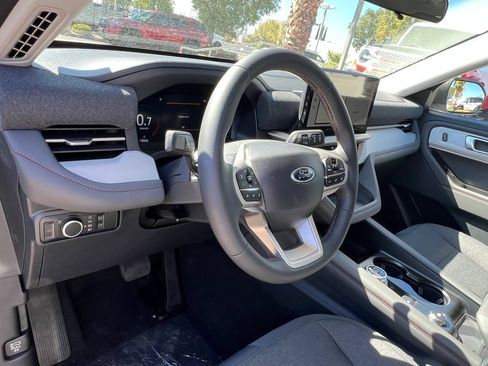 New 2026 Ford Explorer Active RWD image 18