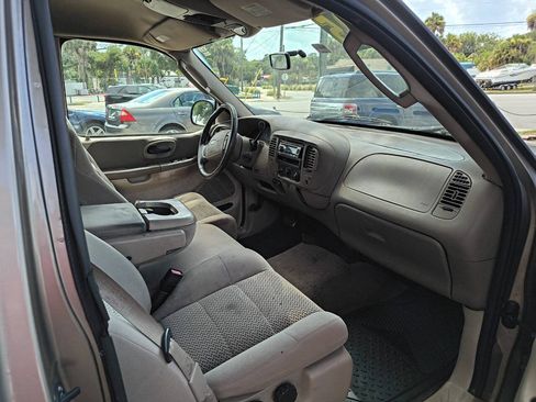 Used 2003 Ford F150 XLT RWD image 7