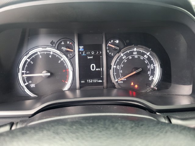 Used 2023 Toyota 4Runner TRD Off-Road Premium w/ Moonroof Package AWD/4WD image 15
