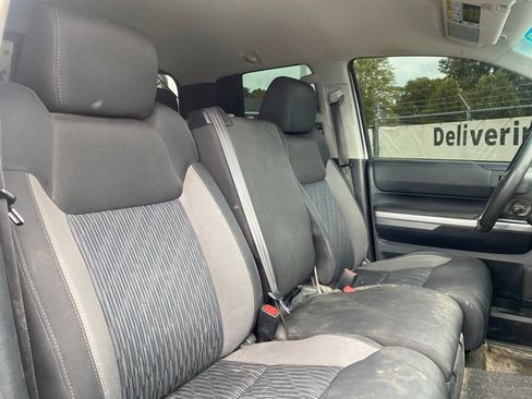 Used 2016 Toyota Tundra SR5 AWD/4WD image 14