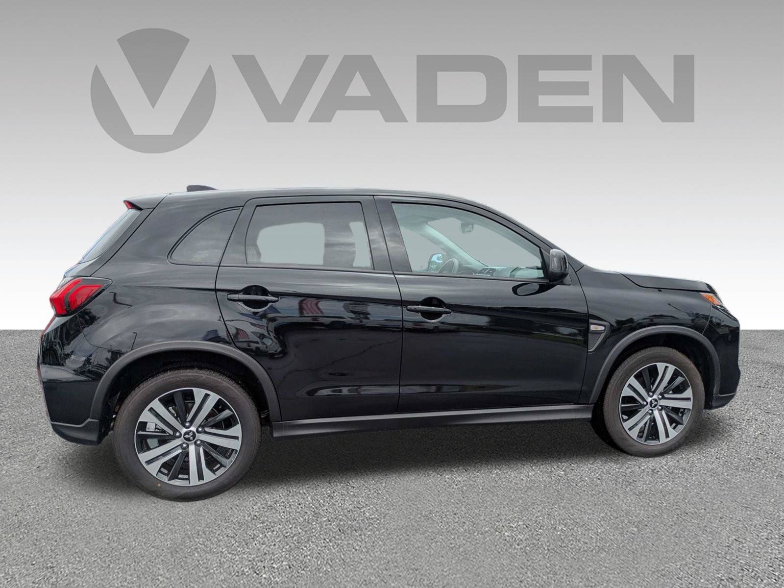 Used 2026 Mitsubishi Outlander Sport AWD image 23