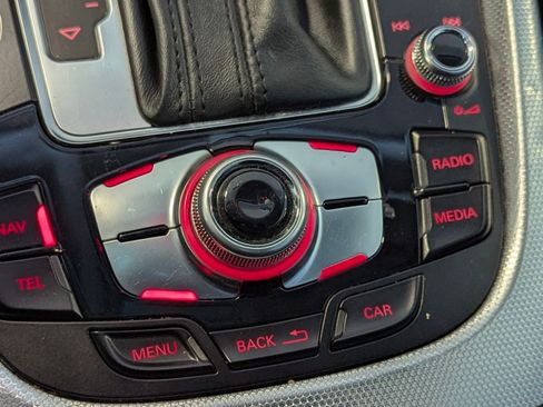 Used 2016 Audi Q5 2.0T Premium Plus w/ Technology Package image 16