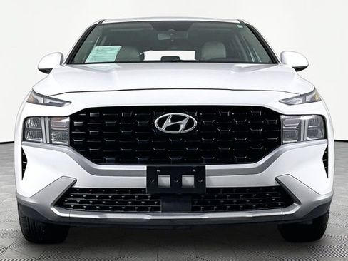 Used 2023 Hyundai Santa Fe SE FWD image 2