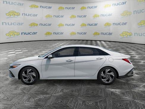 New 2026 Hyundai Elantra Limited image 3