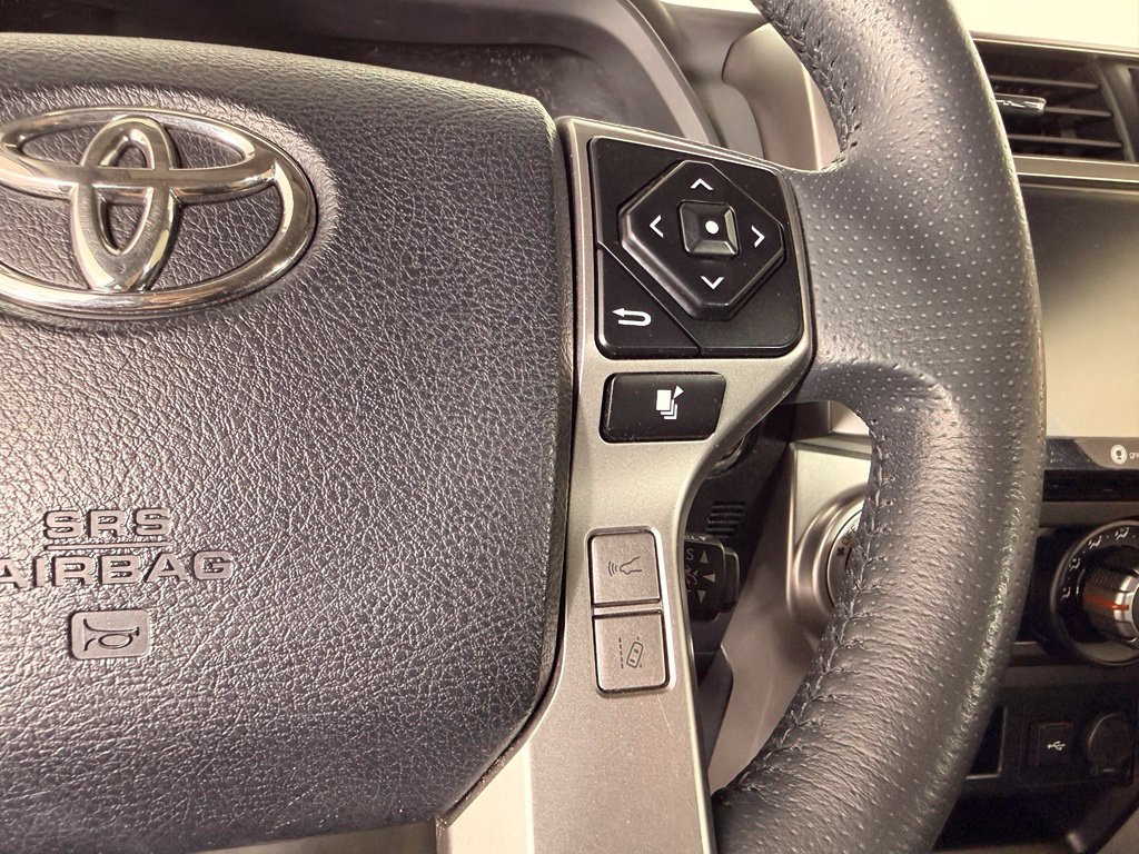 Certified 2022 Toyota 4Runner SR5 AWD/4WD image 23